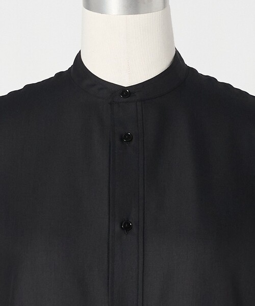 LOEFF(ロエフ)の「<LOEFF>ポリエステルボイル ヘンリーネック シャツ(シャツ/ブラウス・レディース・ネイビー/ブラック・0/1)」の21枚目の写真