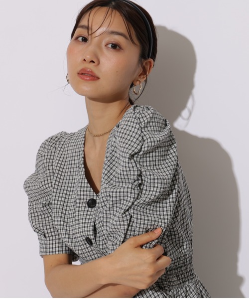 JUSGLITTY（ジャスグリッティー）の「パフショルダーペプラムブラウス（シャツ/ブラウス・レディース・チェック・2/1）」の15枚目の写真