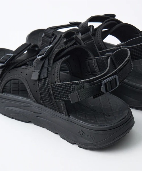 WHITE MOUNTAINEERING（ホワイトマウンテニアリング）の「【White Mountaineering / ホワイトマウンテニアリング】WM×rig footwear kuruka 2.0（サンダル・メンズ・ブラック・26/27/28）」の2枚目の写真