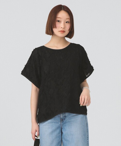 Ray BEAMS(レイビームス)の「【8/6 再値下げ】シュリンク ジャカード トップス(Tシャツ/カットソー・レディース・ホワイト系その他6/ブラック・ONE SIZE)」の2枚目の写真