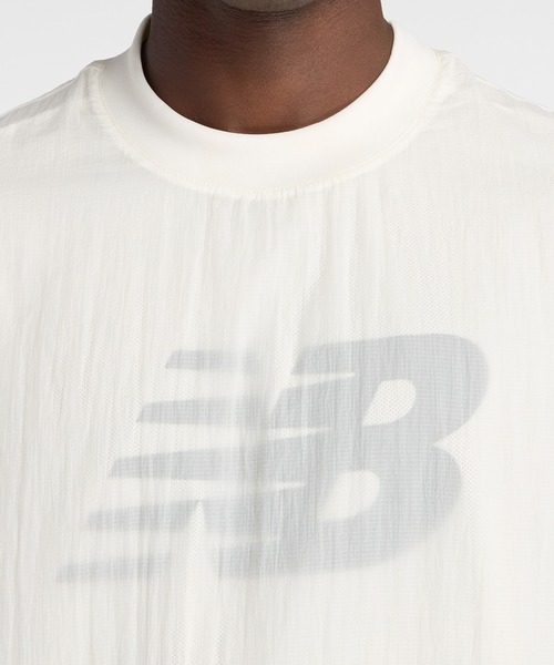 NEW BALANCE（ニューバランス）の「NB GREY 2レイヤースリーブレス（Tシャツ/カットソー・メンズ・オフホワイト/セージグリーン/ブラック・SMALL/MEDIUM/LARGE/X-LARGE/XX-LARGE）」の6枚目の写真