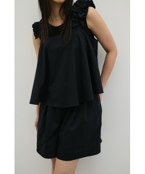 STYLEMIXER（スタイルミキサー）の「フリルショルダーショートオールインワン（つなぎ/オールインワン・レディース・アイボリー/オレンジ/ダークネイビー・MEDIUM/SMALL）」の3枚目の写真