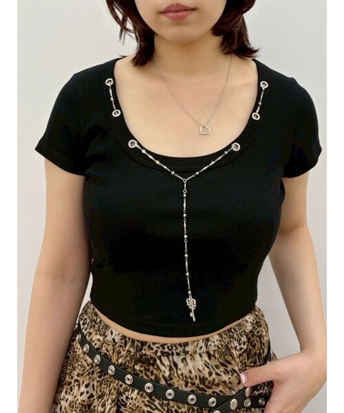 EVRIS(エヴリス)の「ネックレスフレンチスリーブショートトップス(Tシャツ/カットソー・レディース・ブルー/ホワイト/ブラック・FREE)」の4枚目の写真