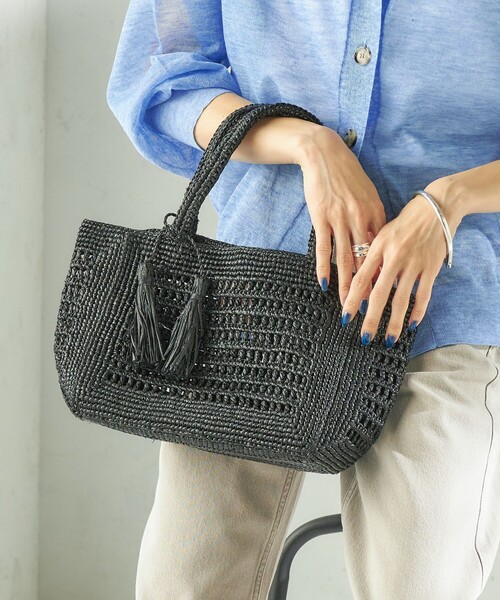 MAISON N.H PARIS(メゾンエヌアッシュパリ)の「MAISON N.H PARIS:ANNABELLE P(かごバッグ・レディース・キャメル/ブラック・ONE SIZE)」の3枚目の写真