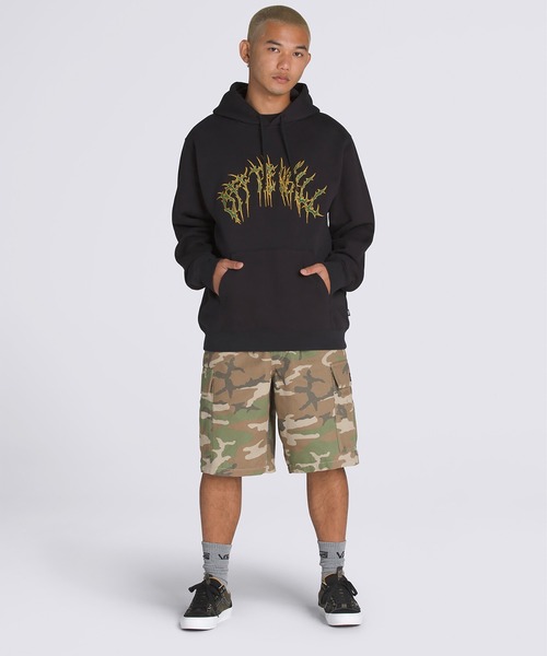 VANS(バンズ)の「METAL ARCH プルオーバーフーディー / Metal Arch Pullover Black VN000M1NBLK1(パーカー・メンズ・ブラック・X-SMALL/X-LARGE/SMALL/MEDIUM/LARGE)」の3枚目の写真