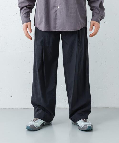 ANOTHER OFFICE(アナザー オフィス)の「ANOTHER OFFICE FLOW BANDING EASY PANTS(その他パンツ・メンズ・ブラック・3/2)」の4枚目の写真