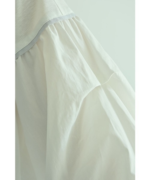 marjour(マージュール)の「SILKET BODY TUCK SLEEVE TOP(シャツ/ブラウス・レディース・ブラック/オフホワイト・M)」の8枚目の写真