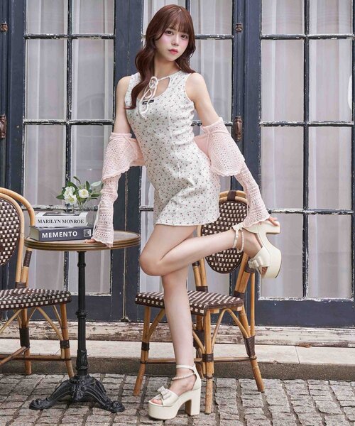 Belle Charme】Logo Label Tight Onepiece（ワンピース）｜OLIVE des