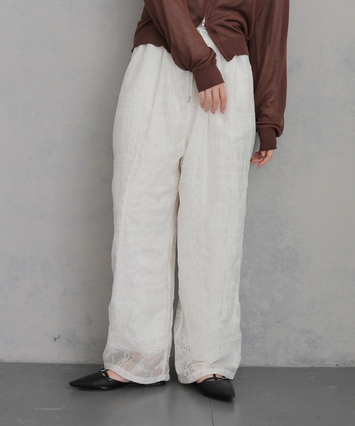cheriella（シェリエラ）の「【cheriella】パッチワークレースイージーパンツ　PATCHWORK LACE EASY PANTS（その他パンツ・レディース・ブラック/オフホワイト・FREE）」の16枚目の写真