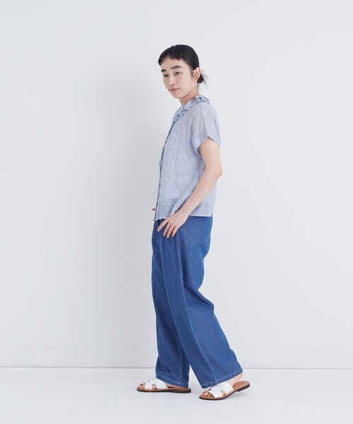 conges payes ADIEU TRISTESSE(コンジェ ペイエ アデュートリステス)の「シャーリングワイドシルエットフリルカラーブラウス(シャツ/ブラウス・レディース・パープル/ブラック系その他/ブルー系その他・38)」の5枚目の写真