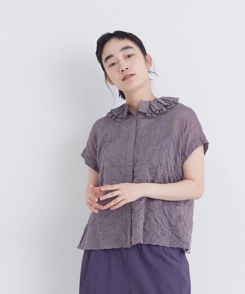conges payes ADIEU TRISTESSE(コンジェ ペイエ アデュートリステス)の「シャーリングワイドシルエットフリルカラーブラウス(シャツ/ブラウス・レディース・パープル/ブラック系その他/ブルー系その他・38)」の14枚目の写真