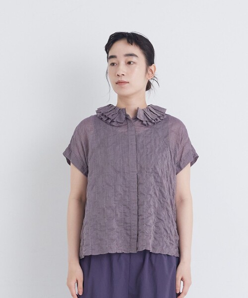 conges payes ADIEU TRISTESSE(コンジェ ペイエ アデュートリステス)の「シャーリングワイドシルエットフリルカラーブラウス(シャツ/ブラウス・レディース・パープル/ブラック系その他/ブルー系その他・38)」の15枚目の写真