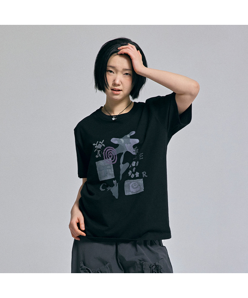 AWESOME STUDIO(オーサムスタジオ)の「フラワーアートワークトップ ブラック(Tシャツ/カットソー・レディース・ブラック・FREE)」の1枚目の写真