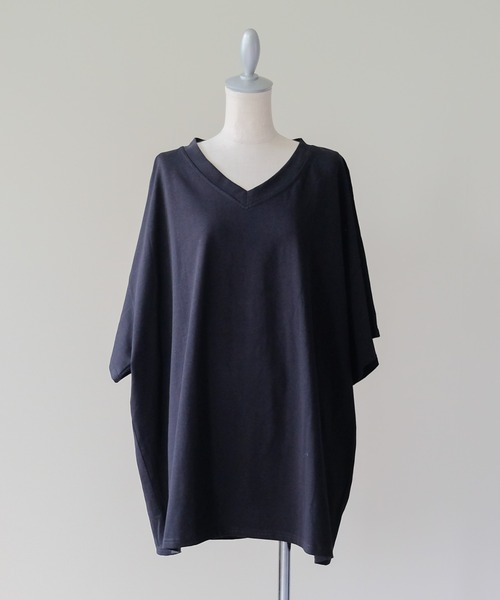 DOLLUPOOPS(ドールアップウップス)の「Loose V-neck Half Sleeve T-shirt(ルーズVネックハーフスリーブTシャツ)(Tシャツ/カットソー・レディース・ピンク/ブラック/イエロー/チャコールグレー/オフホワイト・FREE)」の3枚目の写真