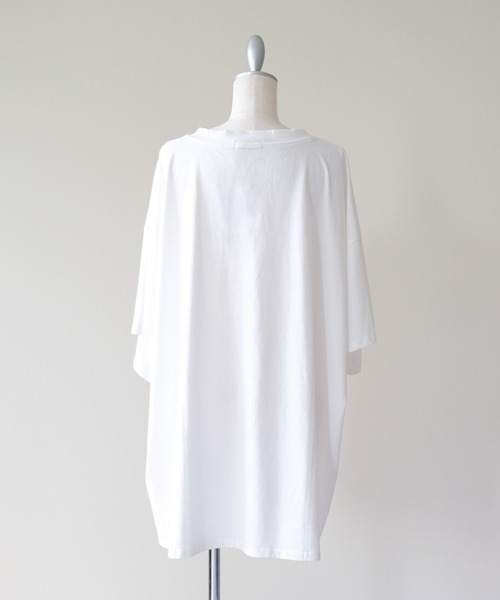 DOLLUPOOPS(ドールアップウップス)の「Loose V-neck Half Sleeve T-shirt(ルーズVネックハーフスリーブTシャツ)(Tシャツ/カットソー・レディース・ピンク/ブラック/イエロー/チャコールグレー/オフホワイト・FREE)」の7枚目の写真