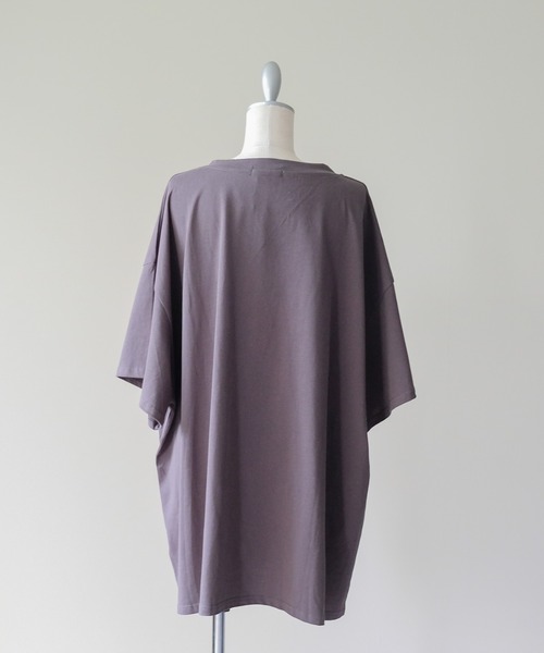 DOLLUPOOPS(ドールアップウップス)の「Loose V-neck Half Sleeve T-shirt(ルーズVネックハーフスリーブTシャツ)(Tシャツ/カットソー・レディース・ピンク/ブラック/イエロー/チャコールグレー/オフホワイト・FREE)」の11枚目の写真