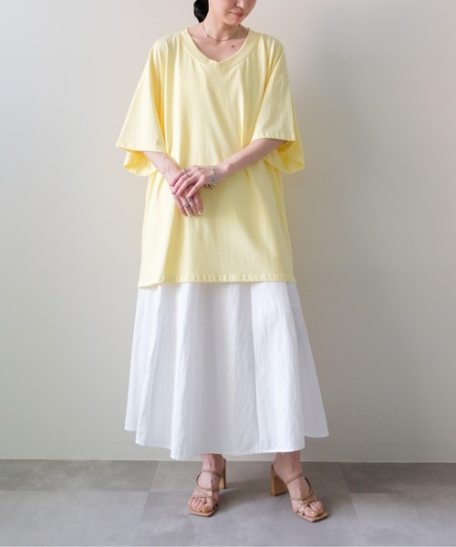 DOLLUPOOPS(ドールアップウップス)の「Loose V-neck Half Sleeve T-shirt(ルーズVネックハーフスリーブTシャツ)(Tシャツ/カットソー・レディース・ピンク/ブラック/イエロー/チャコールグレー/オフホワイト・FREE)」の17枚目の写真