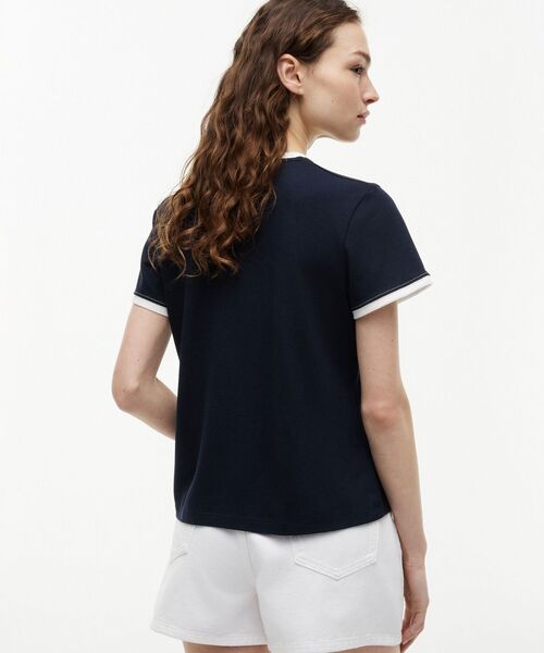 TOMMY HILFIGER(トミーヒルフィガー)の「ラウンドロゴレギュラークルーネックショートスリーブTシャツ(Tシャツ/カットソー・レディース・レッド系その他6/マルチ/ネイビー・X-SMALL/XX-SMALL/SMALL)」の7枚目の写真