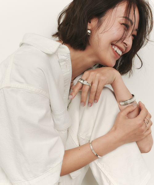 Lilas(リラ)の「【SAMH by LILAS】 MELTED MOON RING SV(リング・レディース・シルバー・11/13/15 )」の3枚目の写真