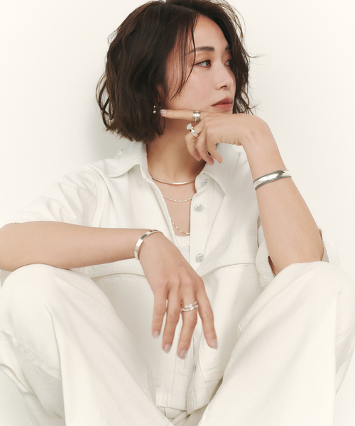Lilas(リラ)の「【SAMH by LILAS】 MELTED MOON RING SV(リング・レディース・シルバー・11/13/15 )」の5枚目の写真