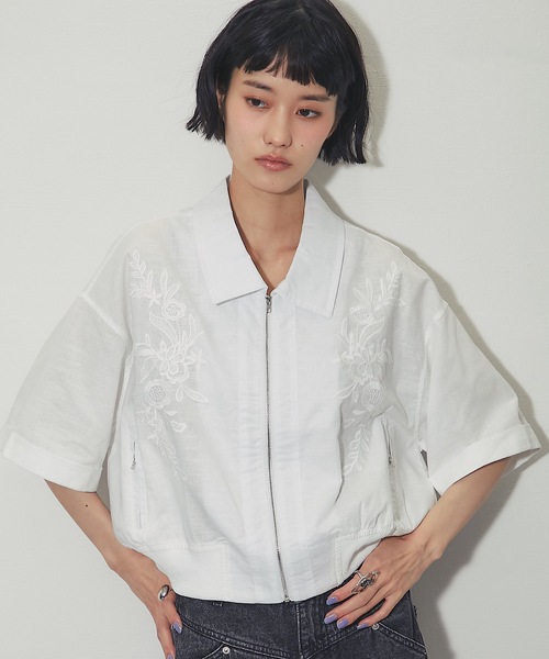 ANOTHER S(アナザーエス)の「ハーフスリーブ刺繍シャツ(シャツ/ブラウス・レディース・ホワイト/ブラック・FREE)」の18枚目の写真