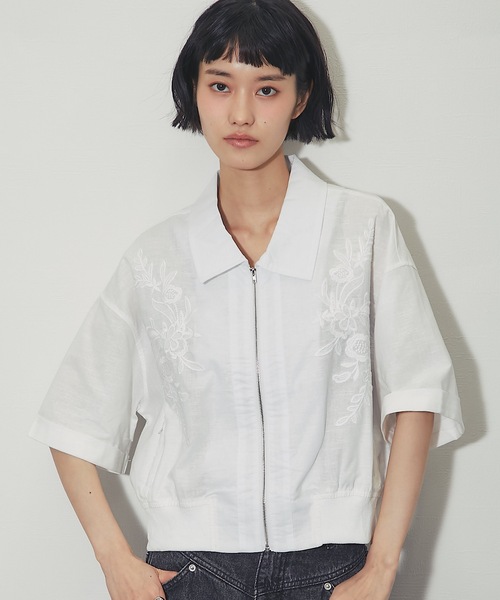 ANOTHER S(アナザーエス)の「ハーフスリーブ刺繍シャツ(シャツ/ブラウス・レディース・ホワイト/ブラック・FREE)」の9枚目の写真