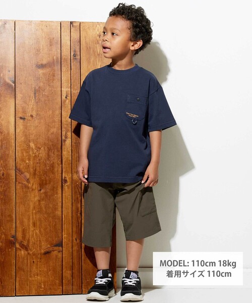 WASK(ワスク)の「【接触冷感】コードポケット カレッジロゴ BIG半袖Tシャツ(Tシャツ/カットソー・キッズ・ネイビー/ベージュ・130cm/150cm/140cm/160cm)」の3枚目の写真