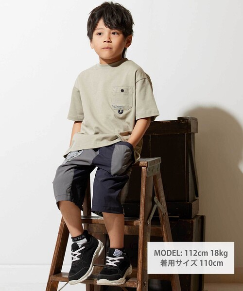 WASK(ワスク)の「【接触冷感】コードポケット カレッジロゴ BIG半袖Tシャツ(Tシャツ/カットソー・キッズ・ネイビー/ベージュ・130cm/150cm/140cm/160cm)」の4枚目の写真