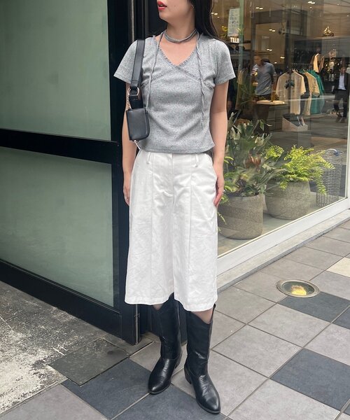 Kastane(カスタネ)の「【デコルテ映え】ミニビスケットTee(Tシャツ/カットソー・レディース・ネイビー/ブラウン/オフホワイト/グレー/アイボリー・FREE)」の21枚目の写真
