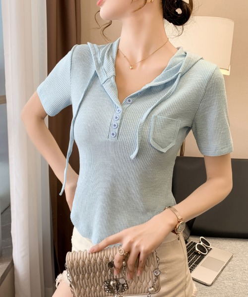 2ly2(トゥーリートゥー)の「ワッフルリブ フード付き ヘンリーネック 半袖カットソー リブトップス コンパクトTシャツ(ニット/セーター・レディース・ホワイト/ブルー・FREE)」の9枚目の写真