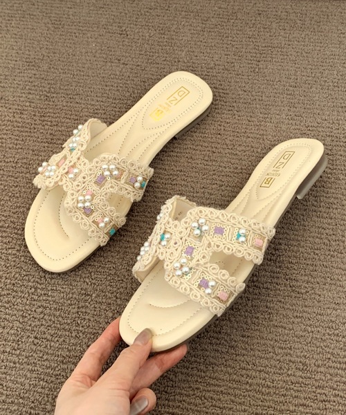 Lace Ladies(レースレディース)の「パール Hモチーフ オープントゥ フラット サンダル(サンダル・レディース・ブラック/アイボリー/ブラウン・22.5cm/23cm/23.5cm/24cm/24.5cm/25cm)」の18枚目の写真