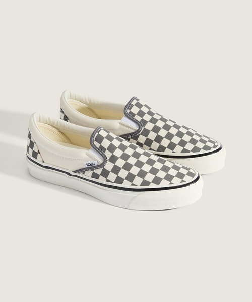 VANS(バンズ)の「VANS PREMIUM スリッポン / LX Classic Slip-On 98 CHECKERB VN000D9PPWT1(スリッポン・メンズ・ダークグレー・11/6/8/10/9/8.5/9.5/10.5/6.5/7/5.5)」の2枚目の写真