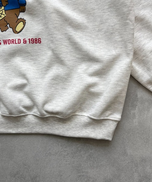 wee9s（ウィークス）の「shopping bear sweat / ショッピングベアースウェット（スウェット・レディース・オートミール・FREE）」の3枚目の写真