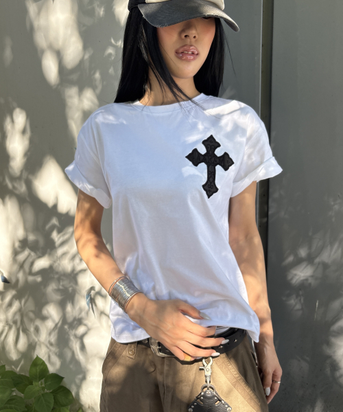 AAKAM（アーカム）の「ChaCha CROS2 Half Top (White)（Tシャツ/カットソー・レディース・その他・2/3）」の7枚目の写真