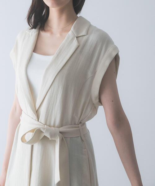 URBAN RESEARCH ROSSO WOMEN(アーバンリサーチ ロッソ)の「ベルテッドウエストシェイプジレ(ダウンベスト・レディース・ライトベージュ/ブラック・FREE)」の6枚目の写真