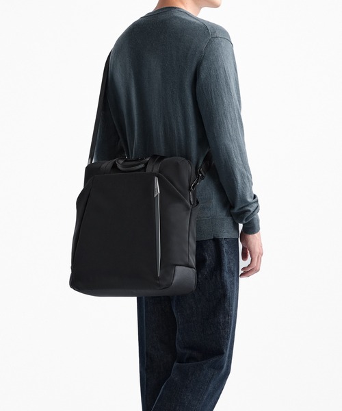 TUMI AXIS ミディアム・トート（A4/PC15インチまで対応）（トート