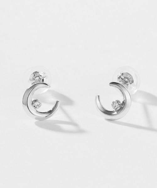 Jewel closet by L&Co.(ジュエルクローゼットバイエルアンドコー)の「K10 ムーン ピアス(ピアス(両耳用)・レディース・イエローゴールド/ホワイトゴールド/ピンクゴールド・FREE)」の1枚目の写真