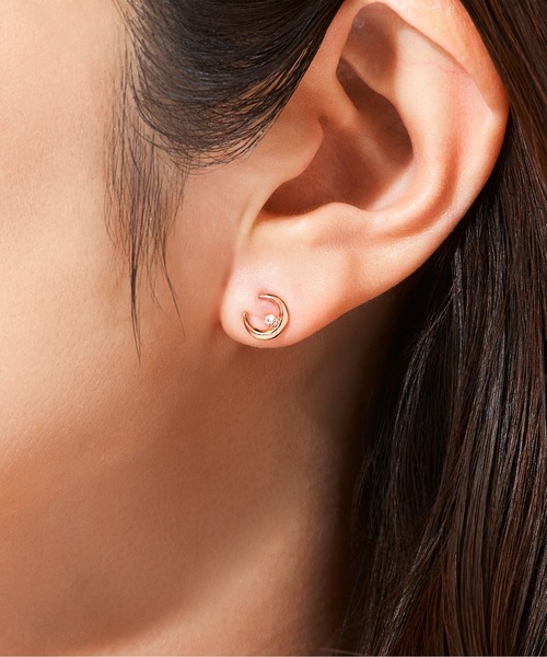 Jewel closet by L&Co.(ジュエルクローゼットバイエルアンドコー)の「K10 ムーン ピアス(ピアス(両耳用)・レディース・イエローゴールド/ホワイトゴールド/ピンクゴールド・FREE)」の6枚目の写真