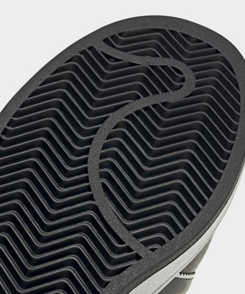 adidas（アディダス）の「スーパースターII / Superstar II  / アディダスオリジナルス adidas Originals（スニーカー・メンズ・ブラック・29.5cm/24.5cm/27.5cm/28.0cm/28.5cm/27.0cm/22.5cm/22.0cm/26.5cm/26.0cm/25.5cm/25.0cm/29.0cm/24.0cm/23.5cm/23.0cm）」の8枚目の写真