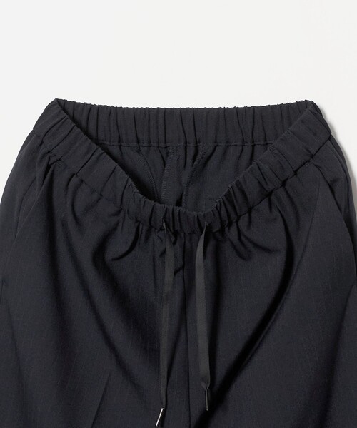 A DAY IN THE LIFE UNITED ARROWS（アデイインザライフユナイテッドアローズ）の「ストライプ イージー ワイドパンツ ‐ウォッシャブル‐＜A DAY IN THE LIFE＞（その他パンツ・レディース・ネイビー/ダークグレー・40/38/36）」の15枚目の写真