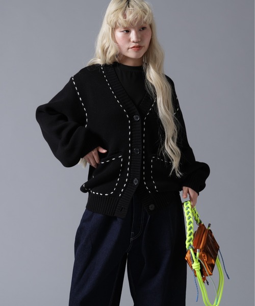 BEAVER(ビーバー)の「B omnivore/ビーオムニボー STITCH KNIT CARDIGAN(カーディガン/ボレロ・レディース・ブラック/ブラウン/グレー/オフホワイト・FREE)」の8枚目の写真