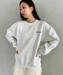 カジュアルスタイリングの主役フロントバックプリント ビックシルエットプルオーバー