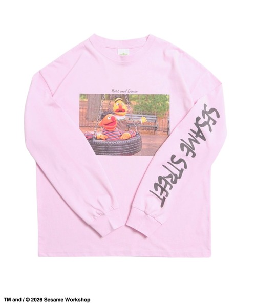 Ha-Li-C STORE(ハリックストア)の「【セサミストリート】袖プリントロンT(Tシャツ/カットソー・メンズ・オフホワイト/ライトブルー/チャコールグレー/ピンク・X-LARGE/LARGE/MEDIUM)」の4枚目の写真
