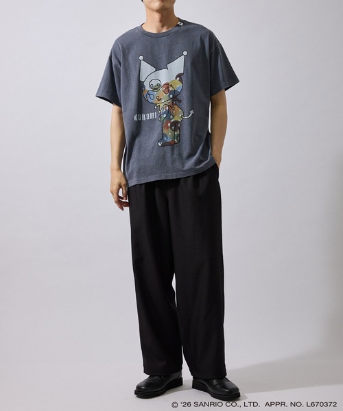 le cercle ADAM ET ROPE'(ルセルクルアダムエロペ)の「【KUROMI/ BLACK DESIGN SERIES別注】フロントデザインTシャツ(Tシャツ/カットソー・メンズ・ホワイト/チャコールグレー・L/LL/M)」の10枚目の写真