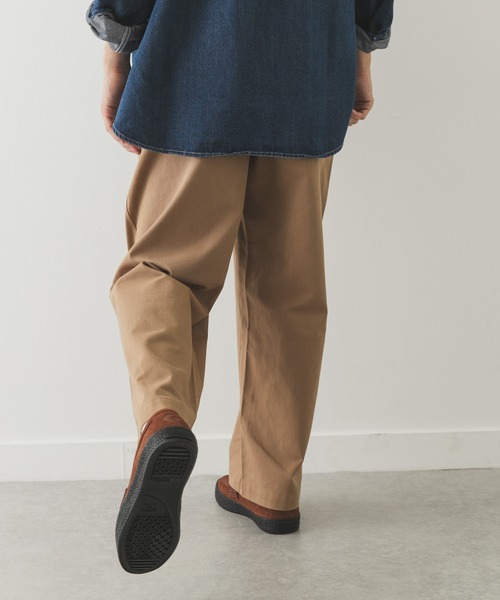 URBAN RESEARCH Sonny Label（アーバンリサーチサニーレーベル）の「ワイドタックチノイージーパンツ（その他パンツ・メンズ・ブラック/オフホワイト/ベージュ・LARGE/MEDIUM）」の19枚目の写真