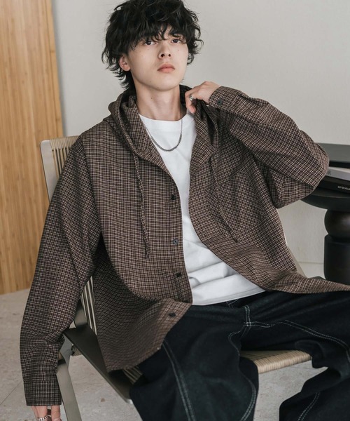 Rocky Monroe(ロッキーモンロー)の「フランネル オーバーサイズ長袖フードチェックシャツ フーディーシャツ(シャツ/ブラウス・メンズ・ブラウン/ブラック/ホワイト/ブラック×ベージュ/ブラウン系・XL/L/M)」の4枚目の写真