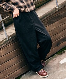 限定展開 コーデュロイ バレルレッグ パンツ