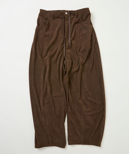 FREAK'S STORE(フリークスストア)の「限定展開 コーデュロイ バレルレッグ パンツ(その他パンツ・メンズ・ベージュ/ブラウン/チャコールグレー/ブラック・LARGE/MEDIUM/SMALL)」の16枚目の写真
