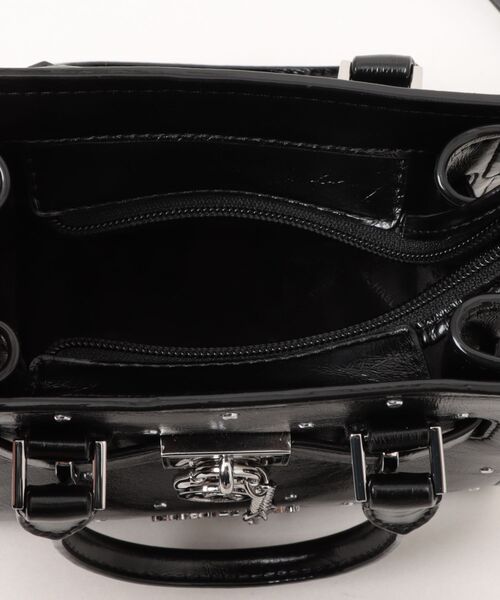MICHAEL KORS(マイケルコース)の「LANDON XS SATCHEL XBODY(ショルダーバッグ・レディース・ブラック・FREE)」の4枚目の写真