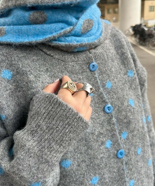 Alley Tokyo(アリートーキョー)の「マフラーセットのドットニット(ニット/セーター・レディース・グレー/オフホワイト/ブラウン・FREE)」の9枚目の写真